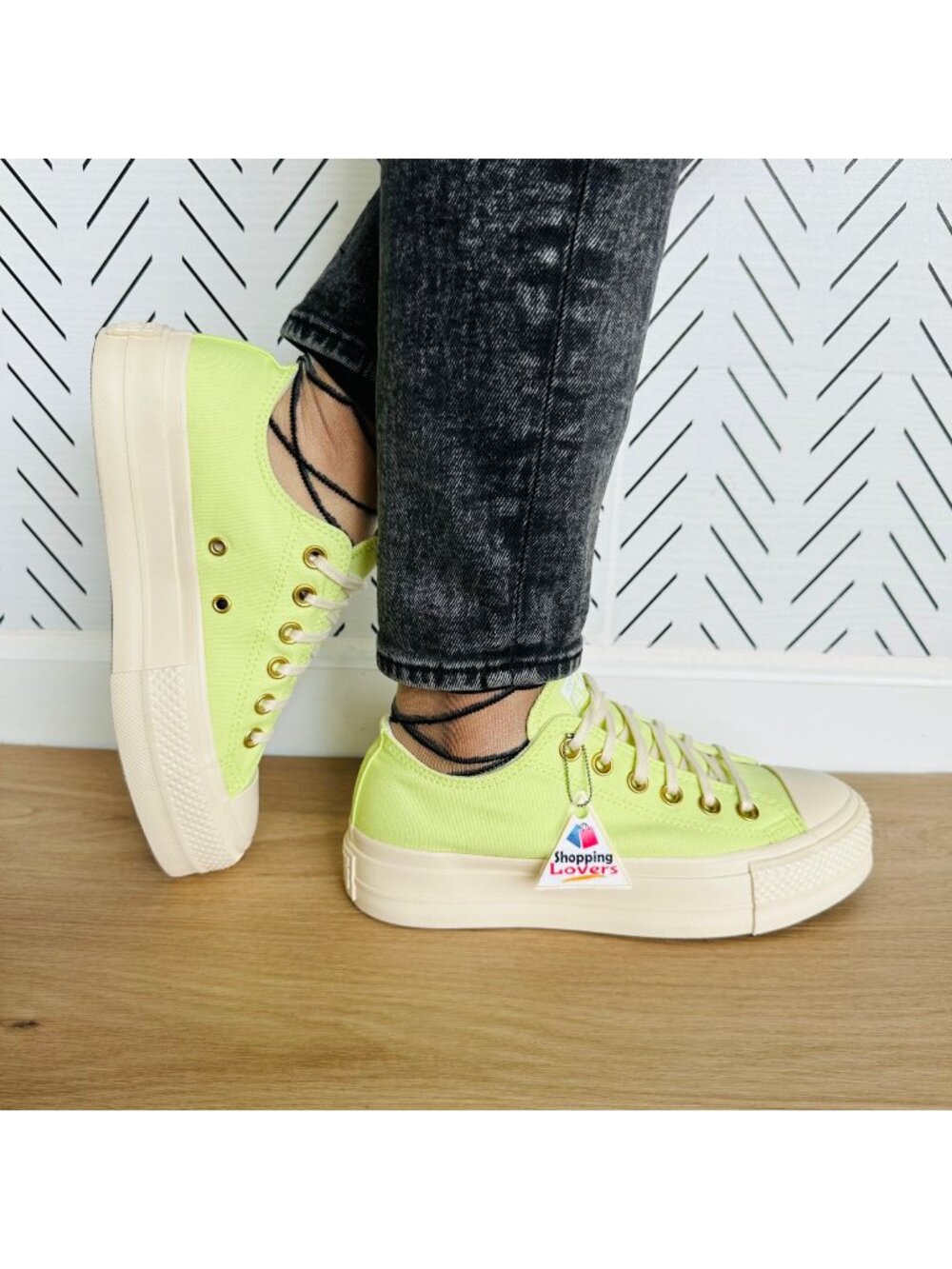 ⭐Converse Chuck Taylor All Star Lift Platform Sz 7.5 Women's Shoes Green A09913F